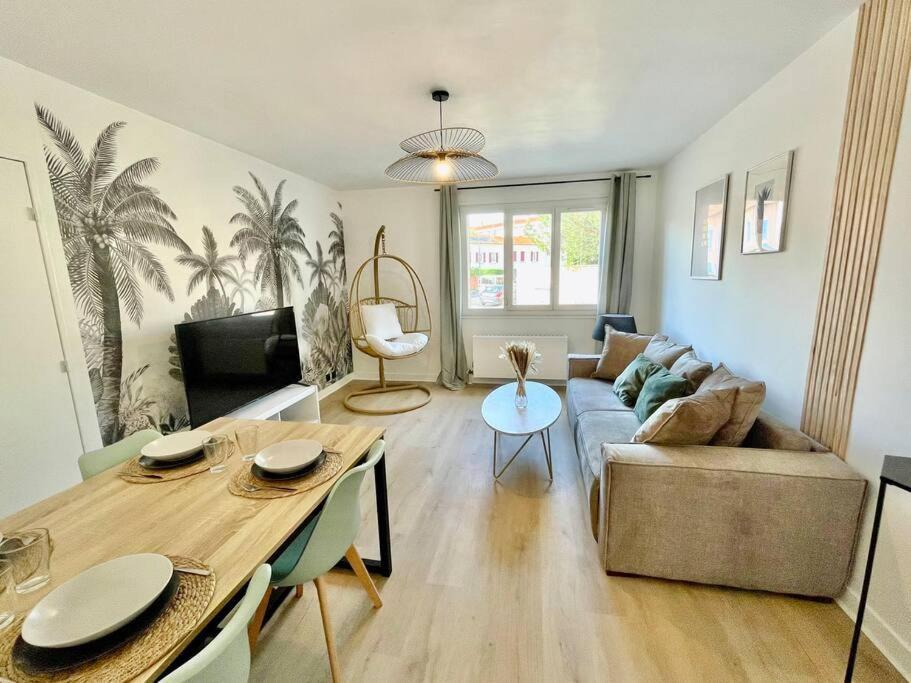 Ferienwohnung L'Instant Present - Calme & Elegant Proche Gare Roanne Exterior foto