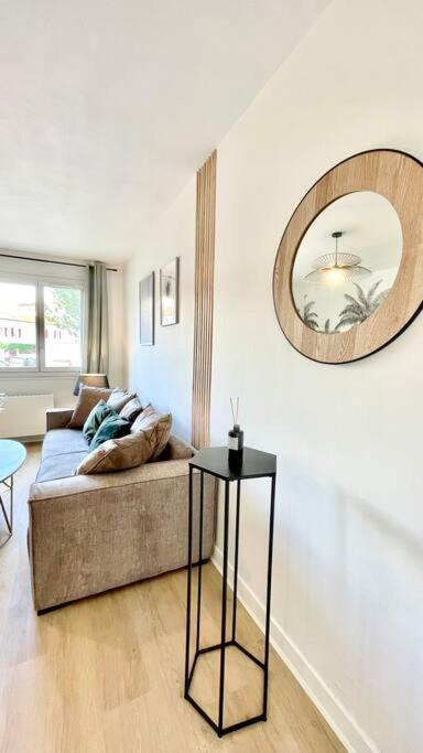 Ferienwohnung L'Instant Present - Calme & Elegant Proche Gare Roanne Exterior foto